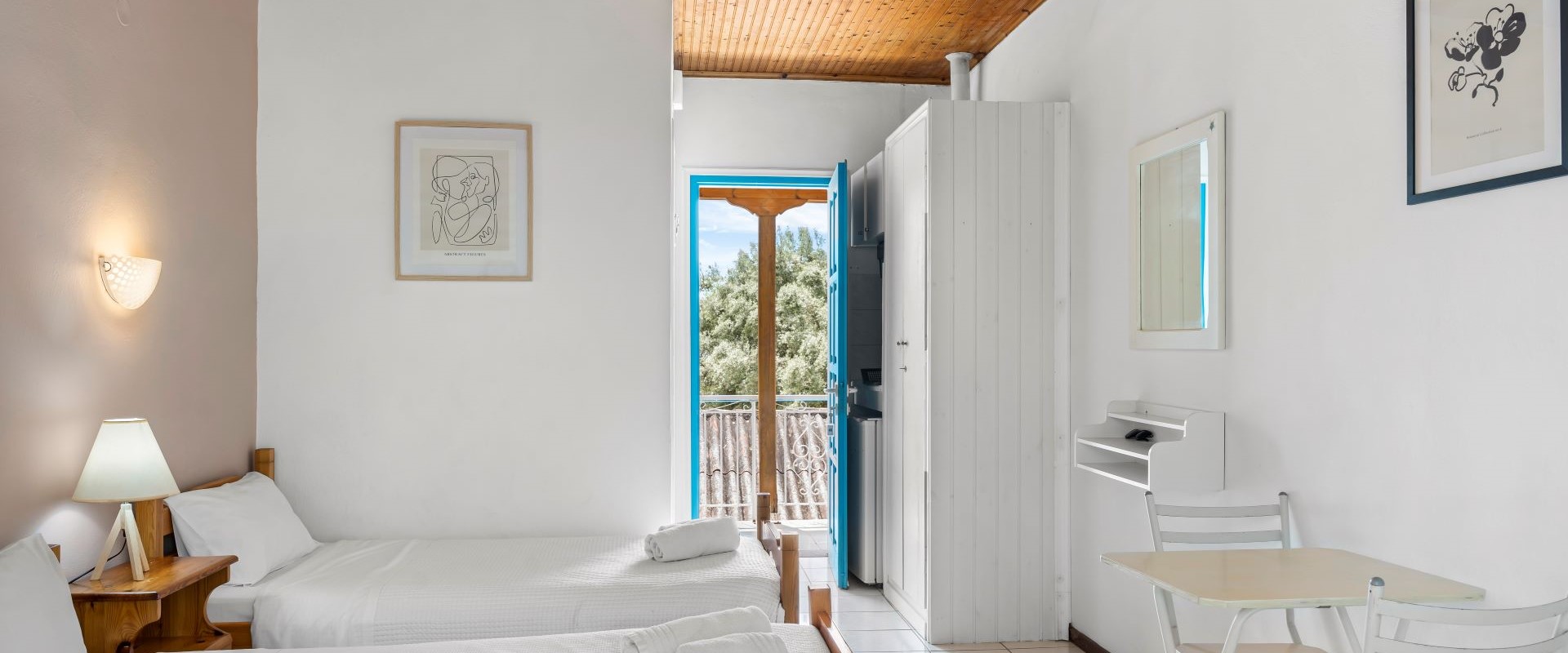 oceanis rooms lefkada